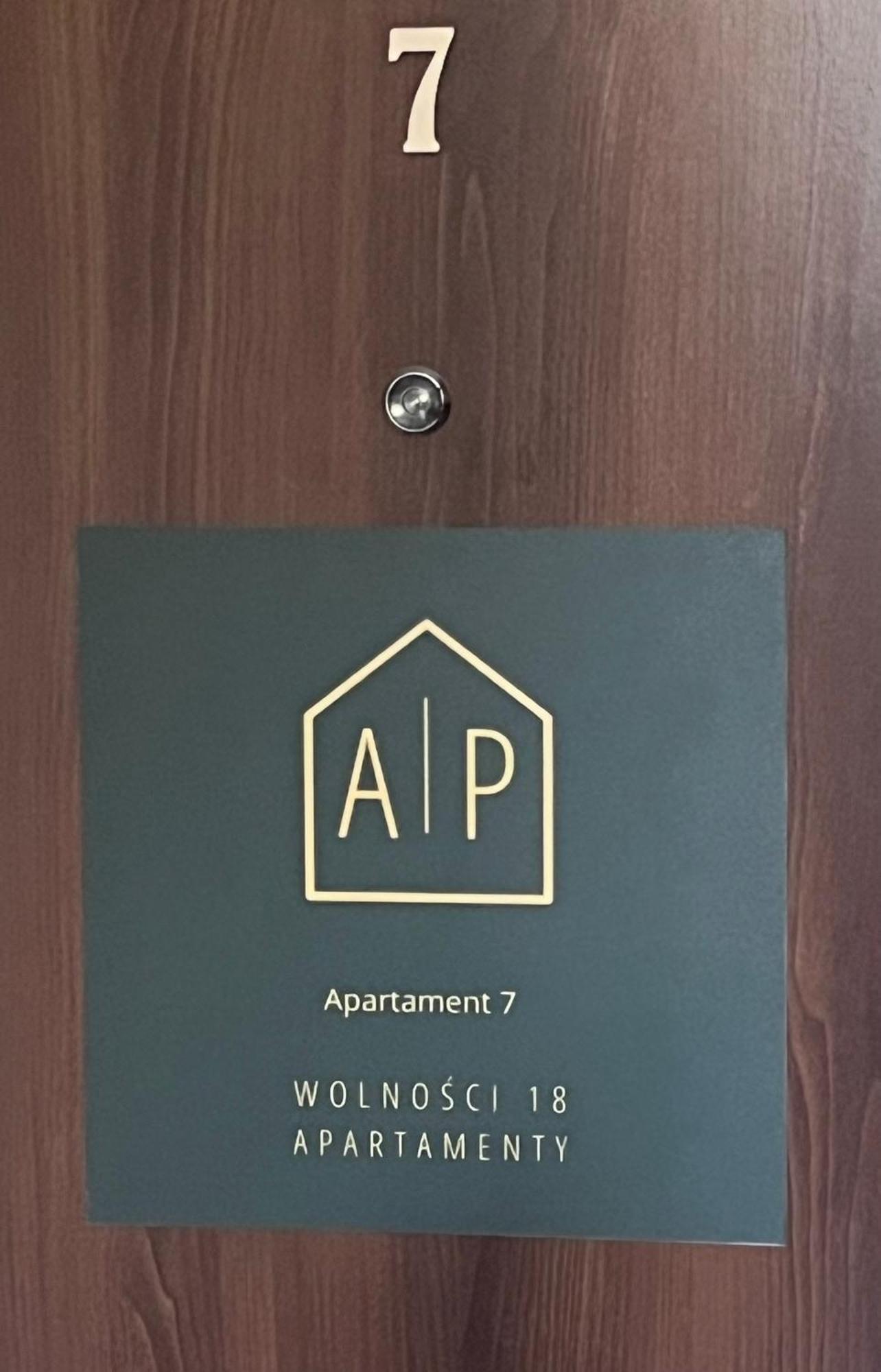 Apartamenty Wolnosci 18 Częstochowa Esterno foto
